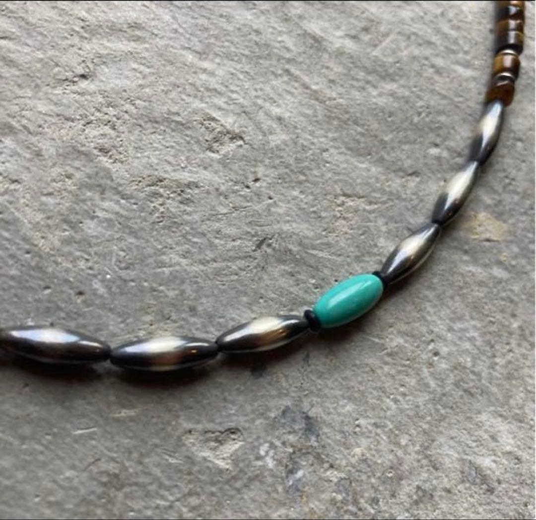 たか　天然ターコイズとタイガーアイ　ナバホパールのオリジナルネックレス