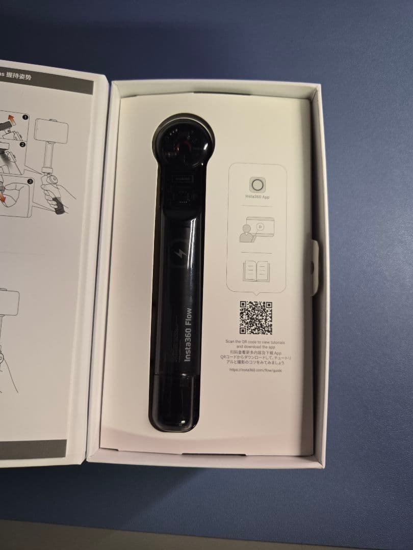 f*様 Insta360 Flow スマートフォンスタビライザー　ライト付き