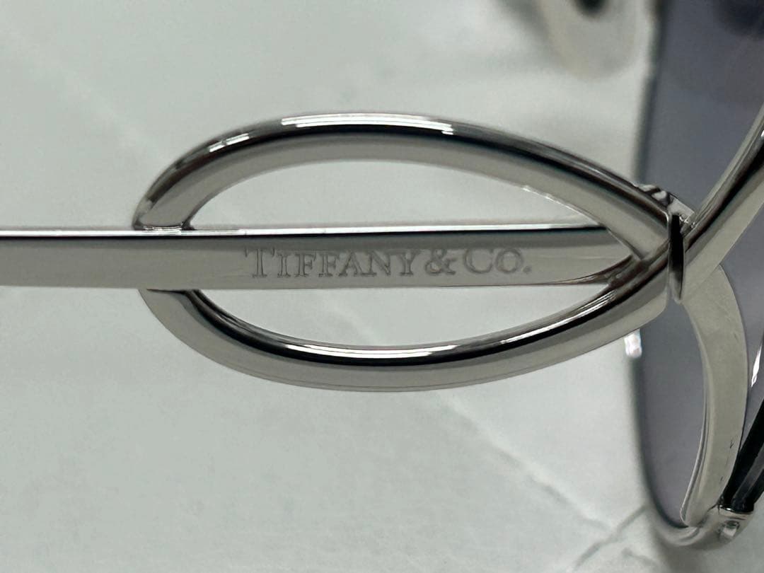 【ほぼ未使用美品】Tiffany&Co. ティファニー サングラス TF3065