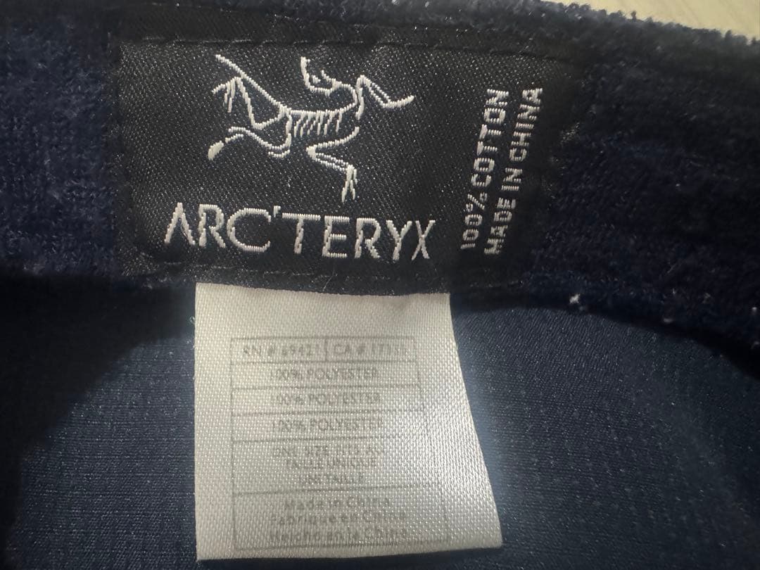 ARC'TERYX ネイビーキャップ メッシュ