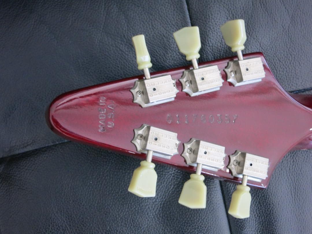 ギター Gibson Flying V'67 Custombucker Plus PU