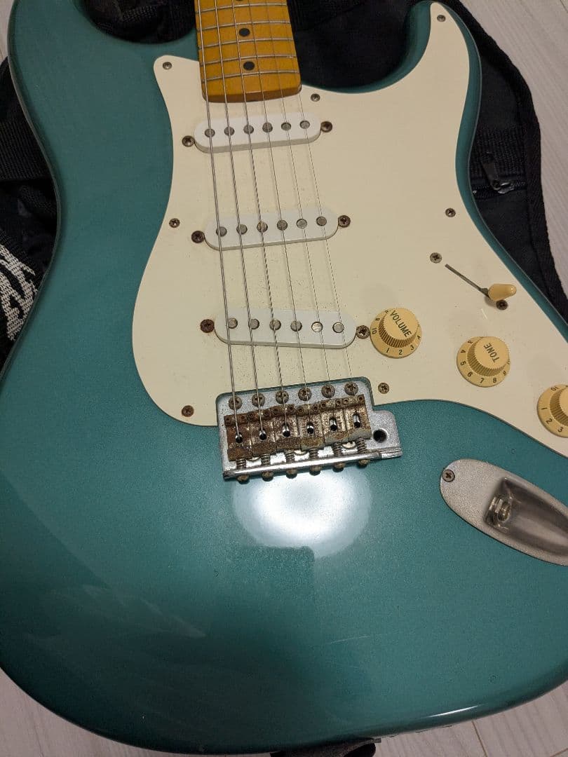 Fender Japan ストラトキャスター　 エレキギター　 レアカラー