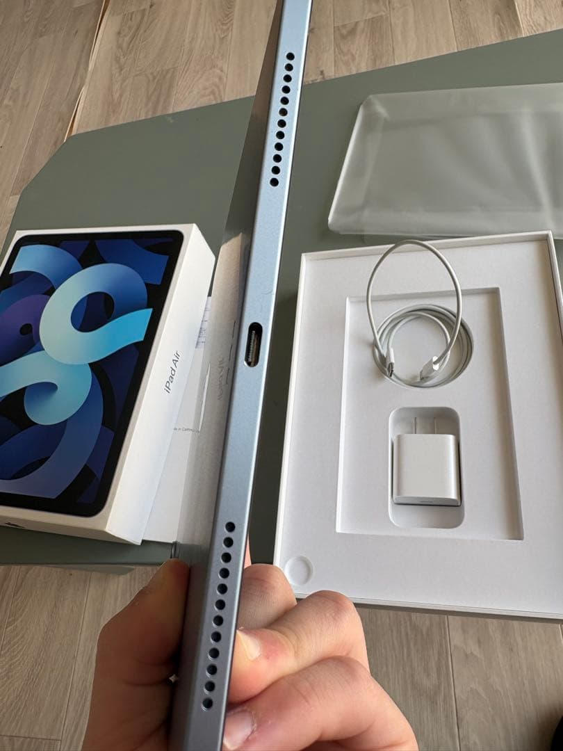 Apple iPad Air (第4世代) スカイブルー