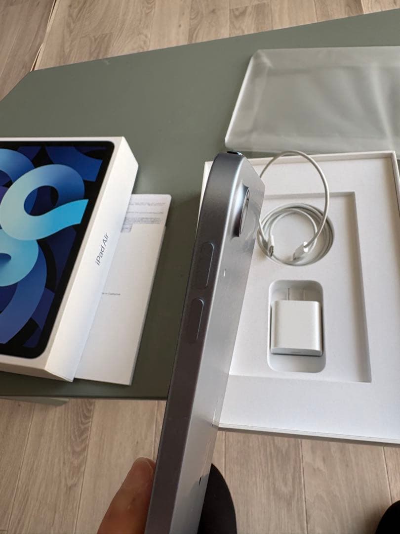 Apple iPad Air (第4世代) スカイブルー