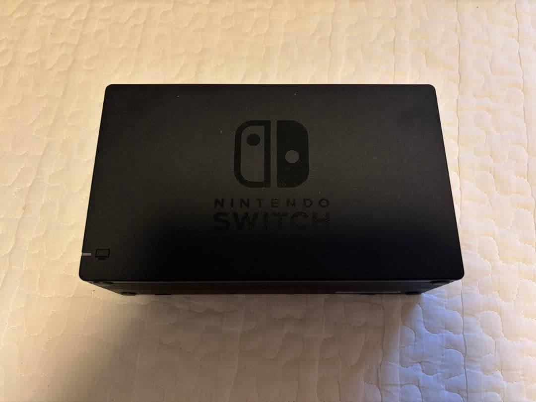 ニンテンドーSwitch 通常モデル 【中古】（2022年購入・箱あり）