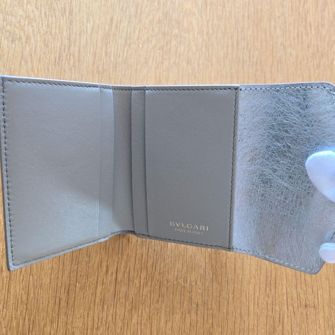 BVLGARI セルペンティ シルバー 三つ折り財布　箱　保証書ショッパーリボン