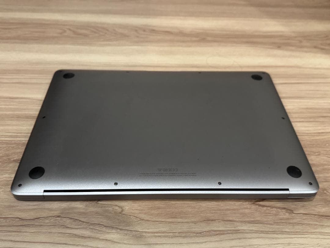 Apple MacBook Air (M1, 2020) 本体 256GB
