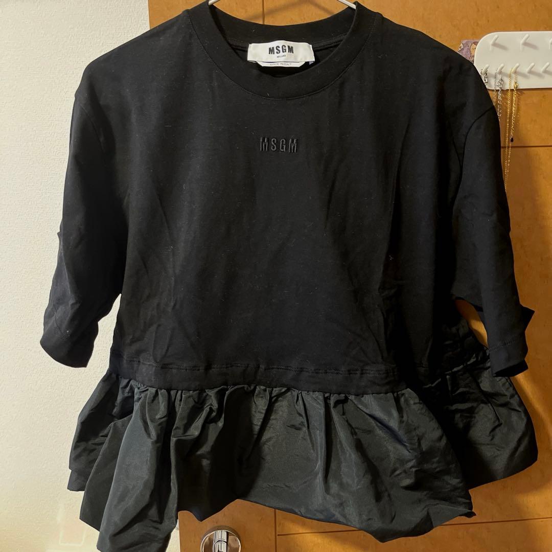 【MSGM】ペプラムヘム Tシャツ