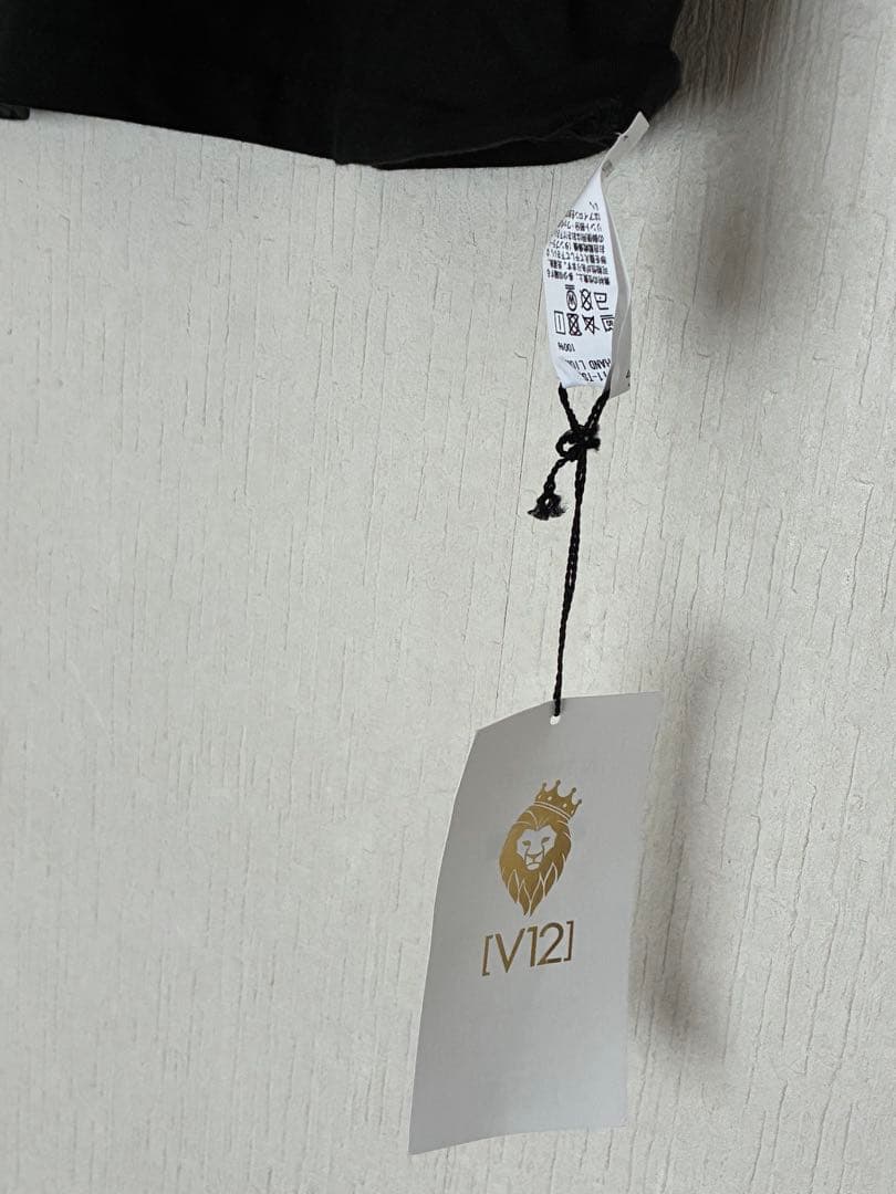 新品　V12 V TWELVE ヴィトゥエルヴ　ゴールドロゴ　半袖Tシャツ