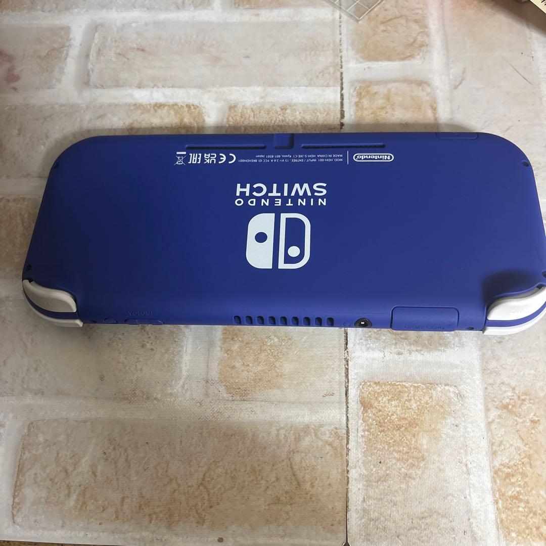 Nintendo Switch light ブルー