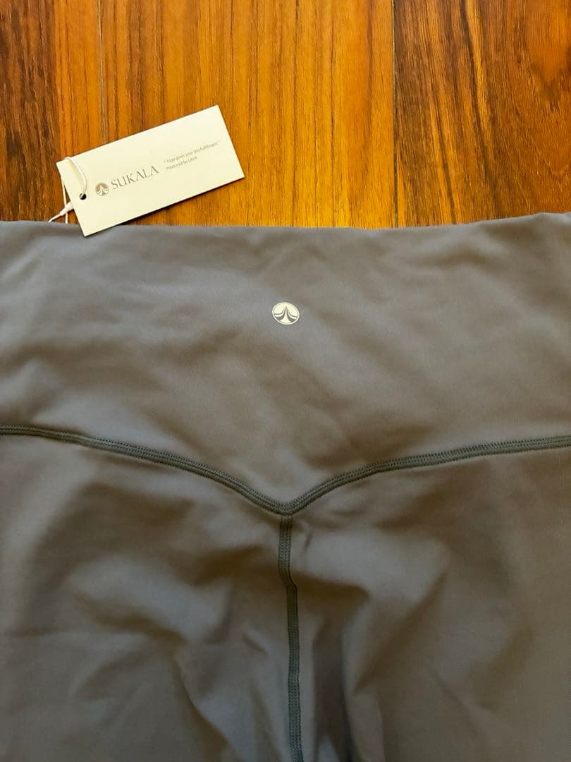 SUKALA チャコールグレー ヨガパンツ Lサイズ　完売品