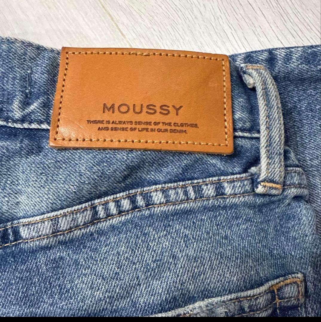 MOUSSY フレアデニムパンツ　mvs 24