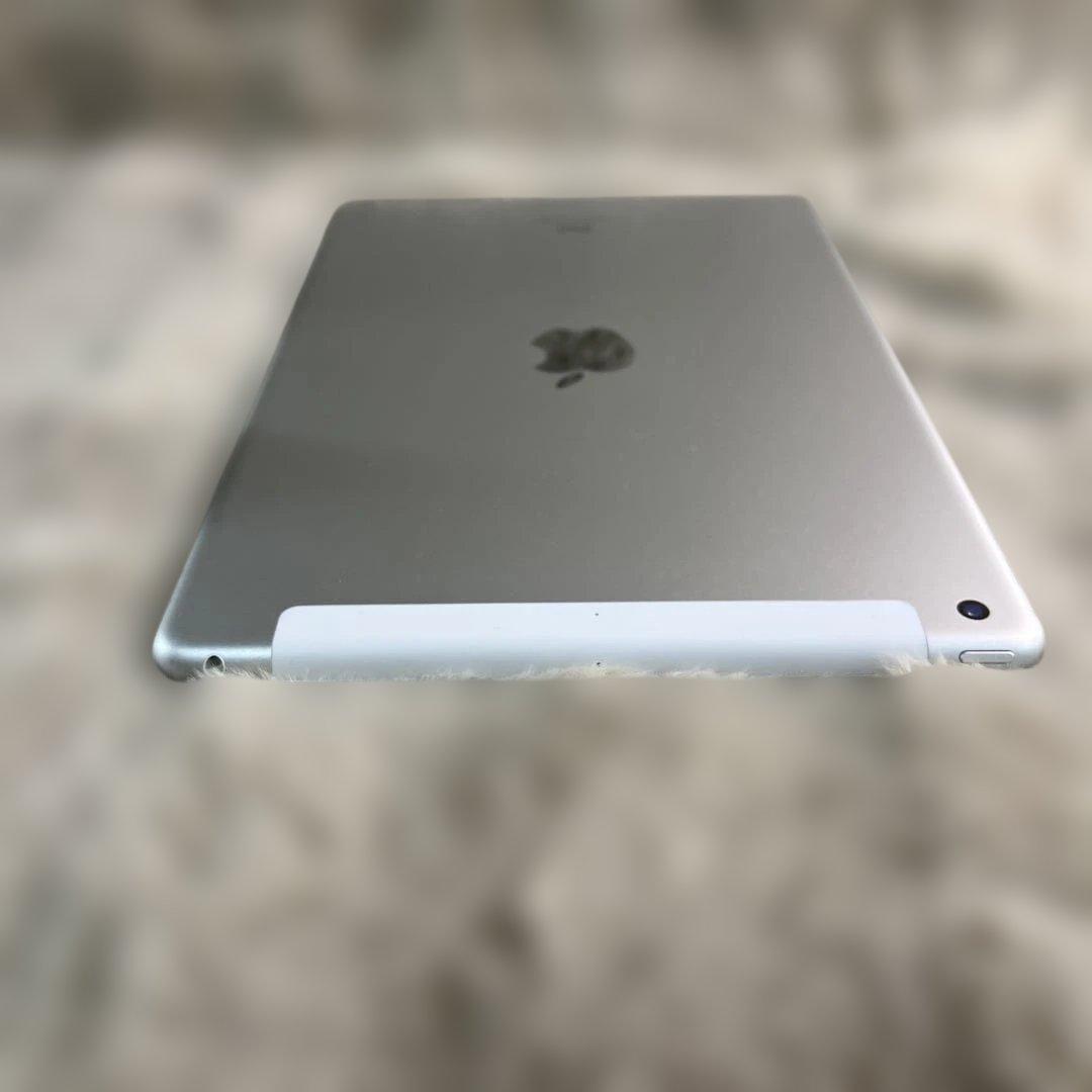 暖*樺様 Apple iPad (第８世代) Wi-Fi + Cellular