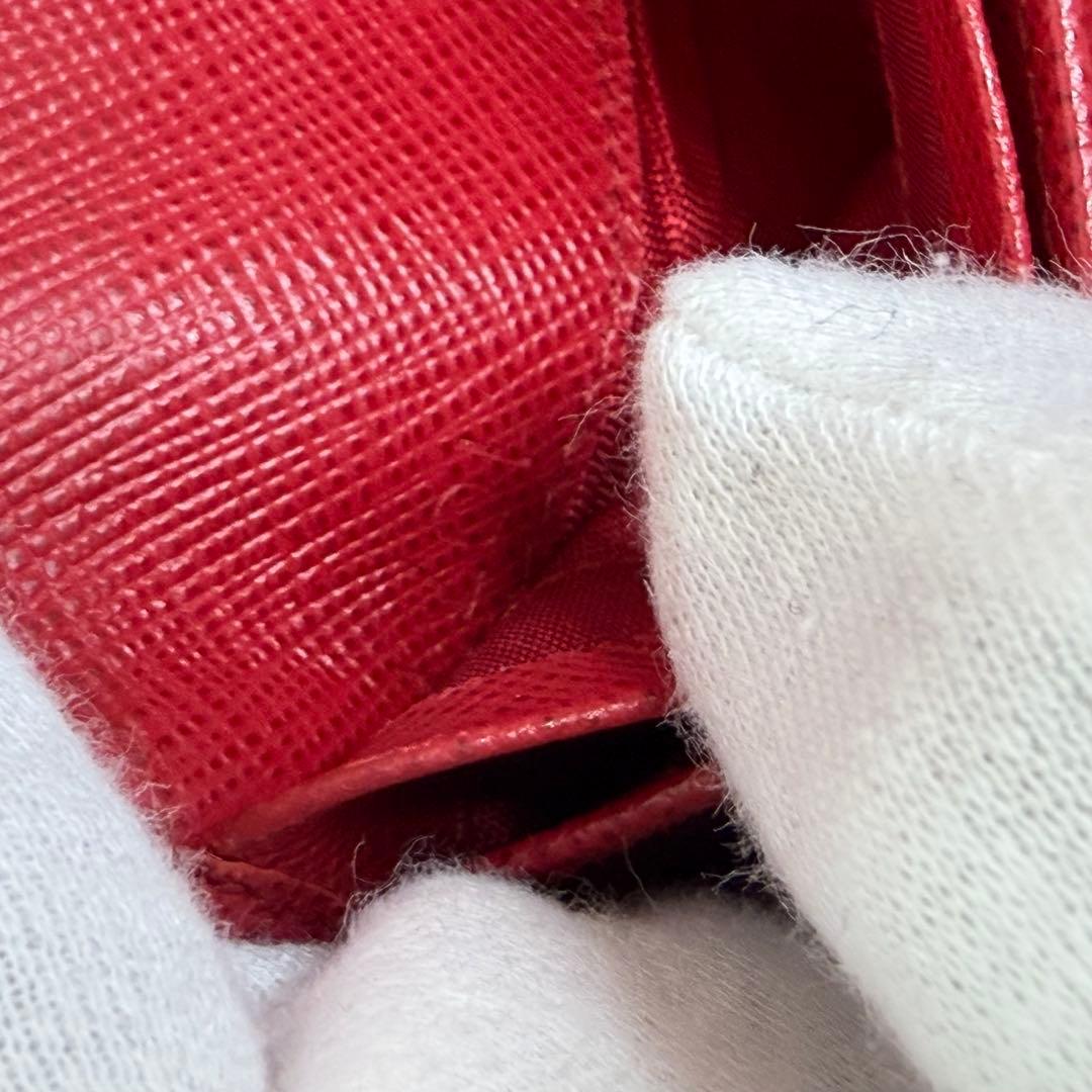 美品✨PRADA プラダ 二つ折り財布 サフィアーノレザー レッド／赤