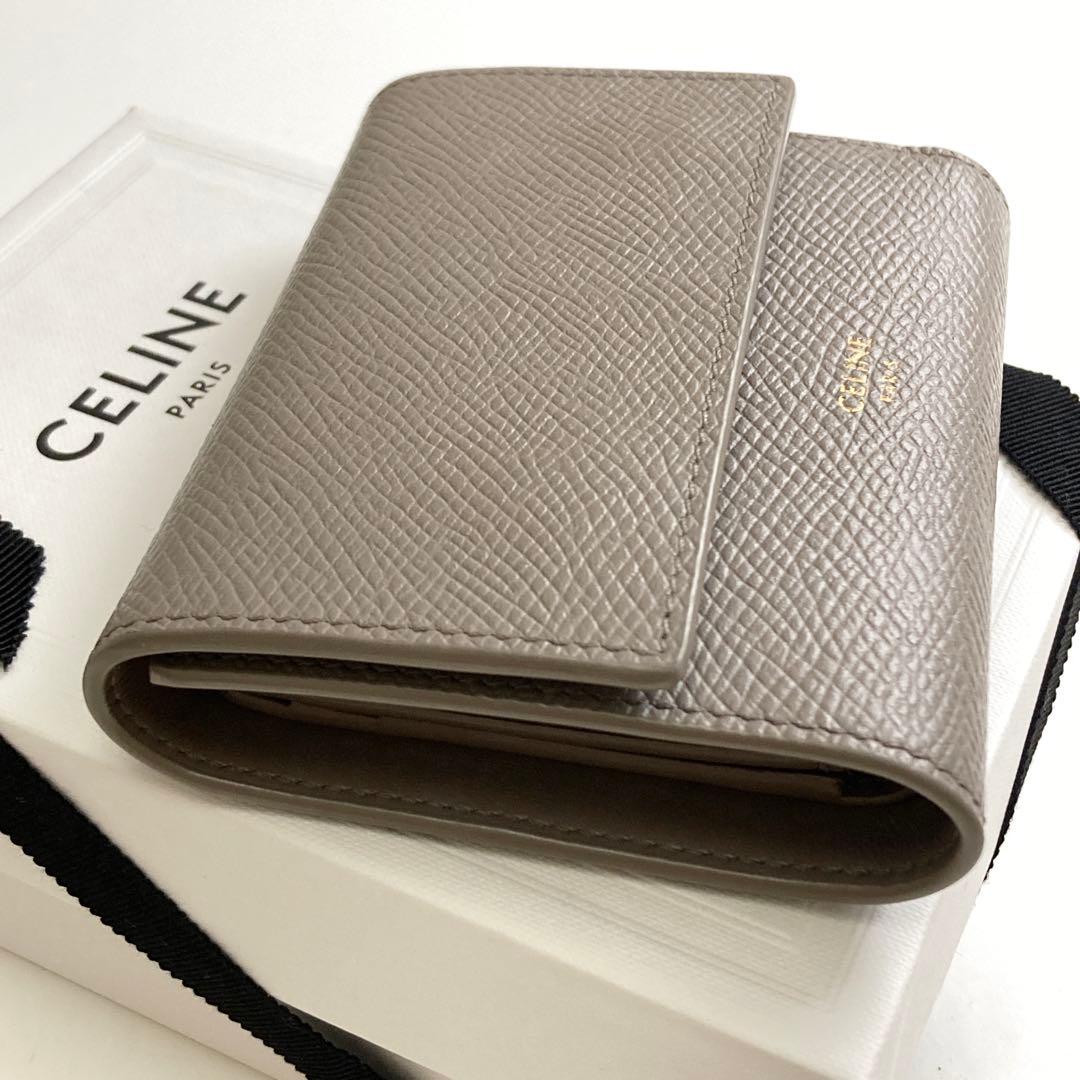 ゆ*ん様 ❤️美品❤️CELINE スモール トリフォールド ウォレット 二つ折