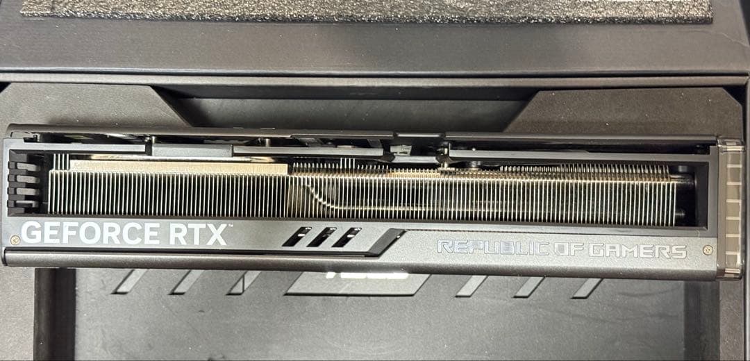 ASUS ROG STRIX GAMING RTX 4090 ヒートシンク