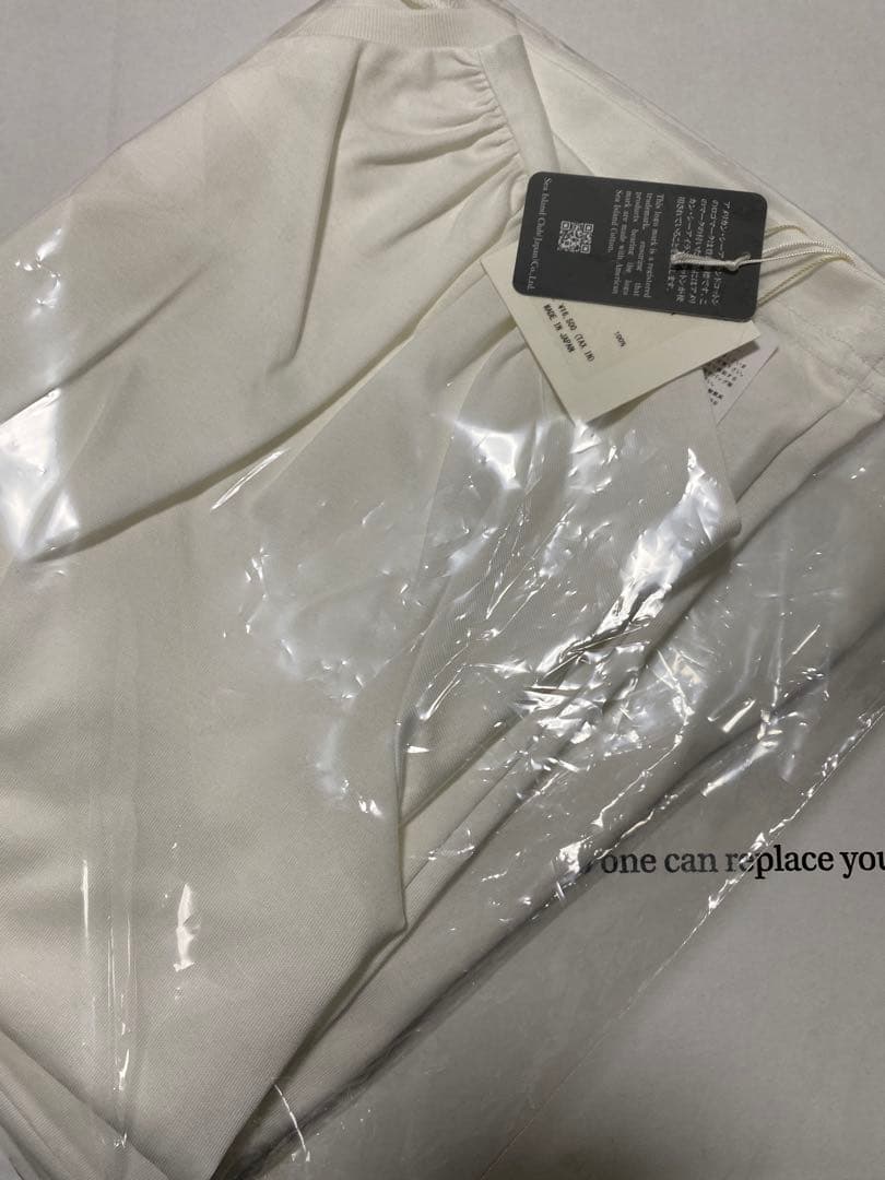 deres デレス ホワイト 半袖 Tシャツ 新品
