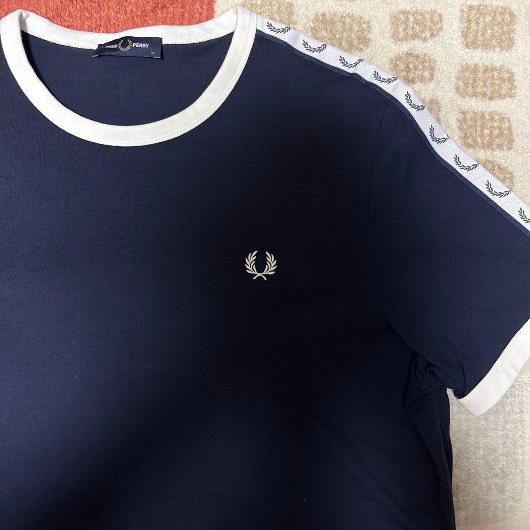 【極美品】FRED PERRY フレッドペリー Tシャツ XLサイズ