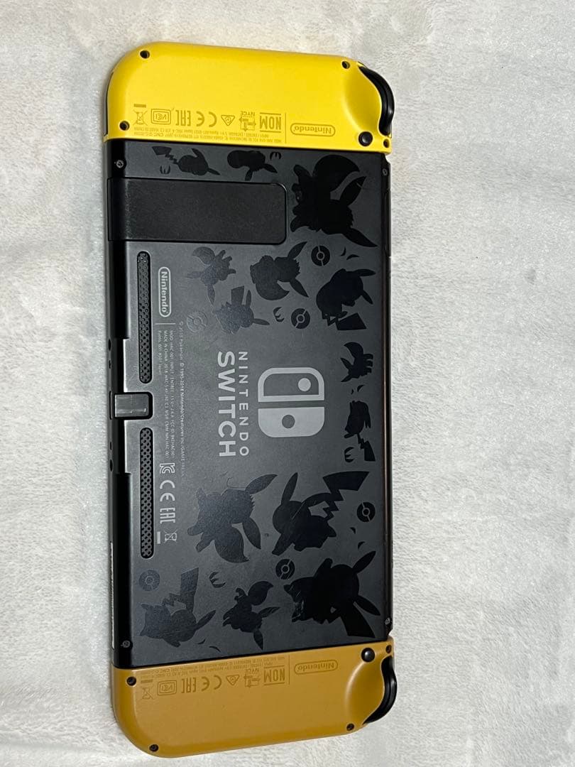 希少　Nintendo Switch Let's Go! ピカチュウ セット
