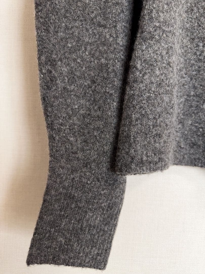 未使用　acka lace collar knit cardigan グレー色