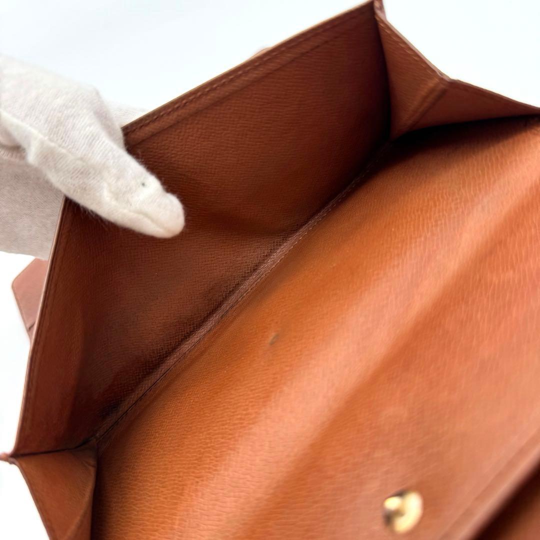 【美品】ルイヴィトン　モノグラム　インターナショナル　三つ折り財布　折り財布