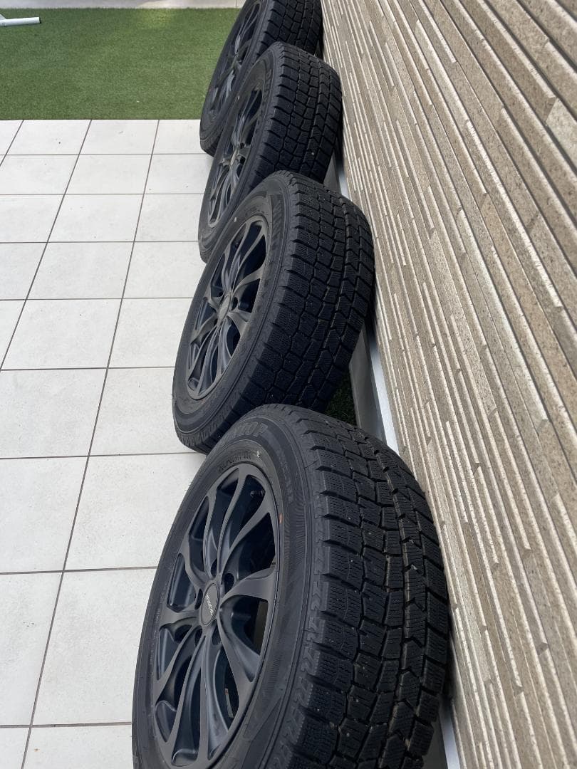 バリ溝 16インチ （送料込み） WINTER MAXX02 205/65R16