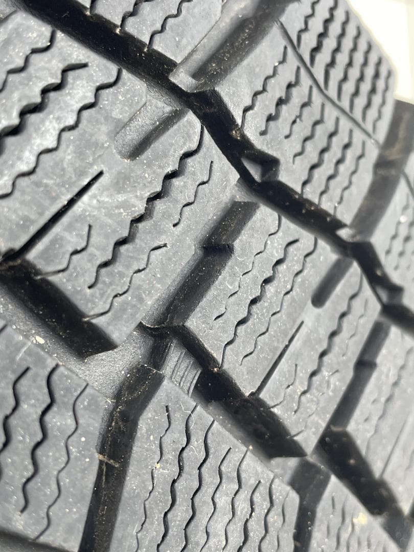 バリ溝 16インチ （送料込み） WINTER MAXX02 205/65R16