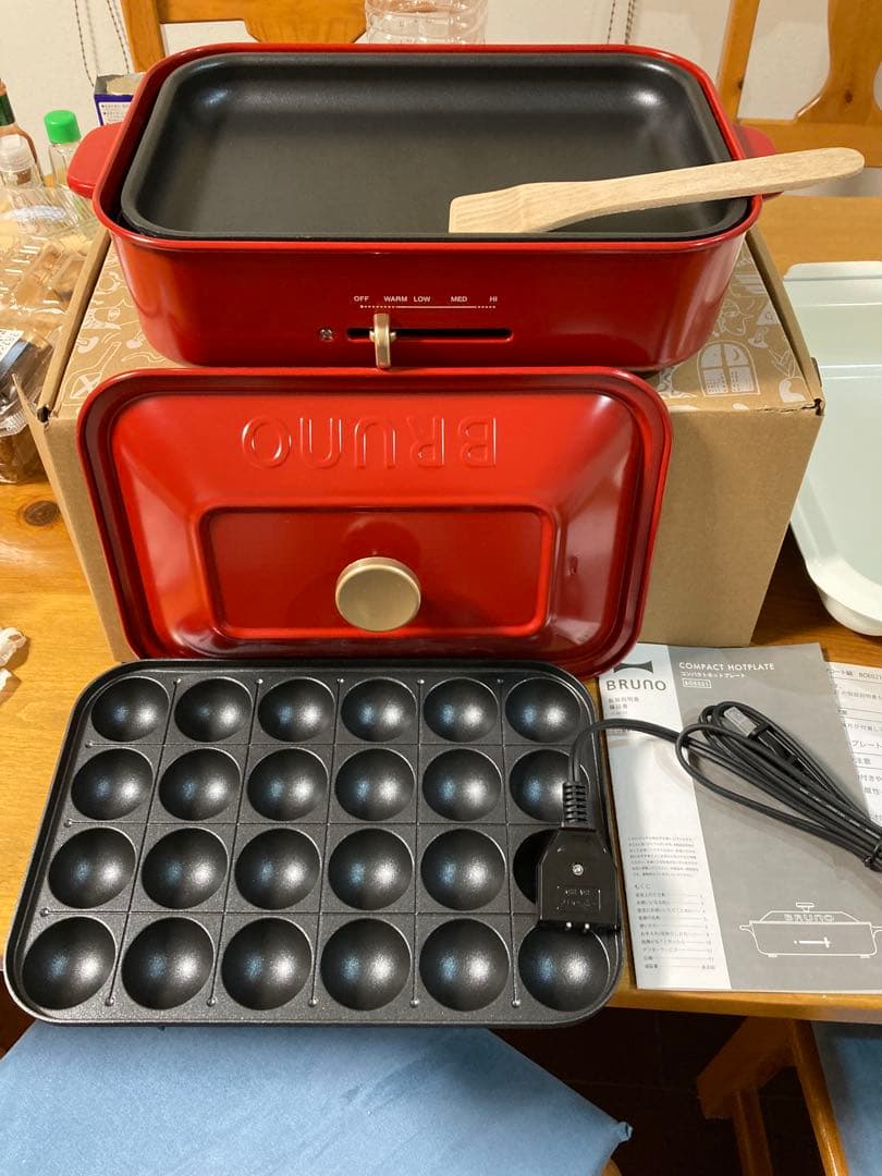 ブルーノ　コンパクトホットプレート　赤　セラミックコート鍋付き