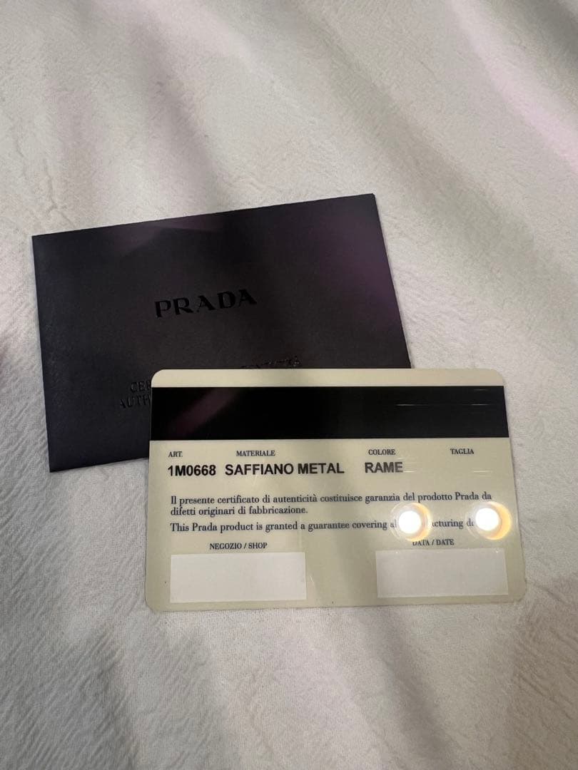 美品_PRADAお財布 オレンジ