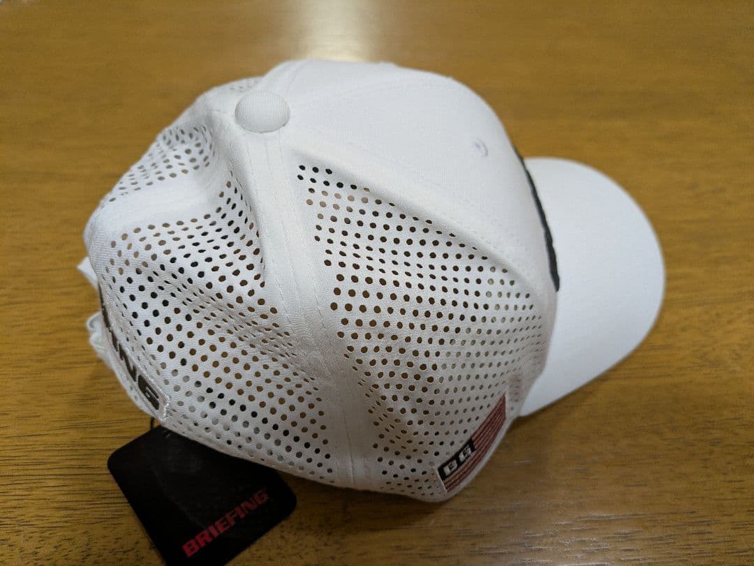 BRIEFING ホワイトキャップ　メッシュ　 新品タグ付き　ブリーフィング