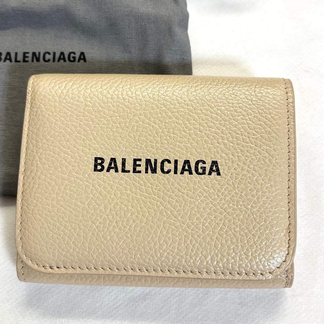 m*a様 BALENCIAGA バレンシアガ 三つ折財布 ベージュ ミニ財布