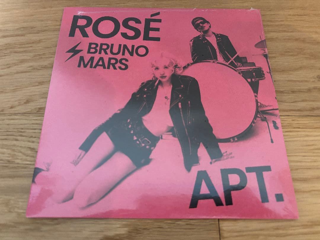 ROSÉ & BRUNO MARS APT. ホットピンクレコード