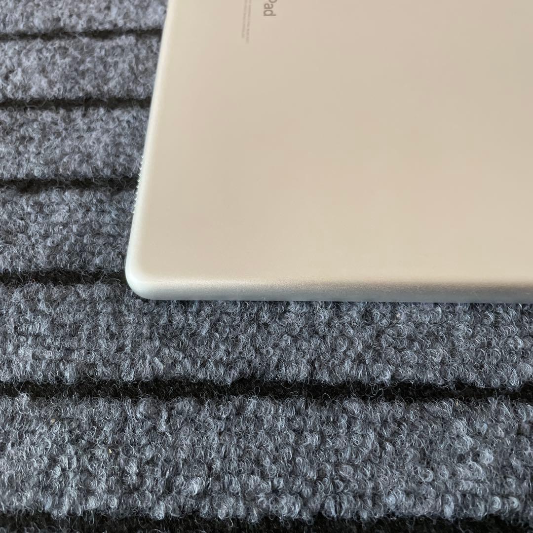 5 iPad Pro 12.9 2世代 64GB Wi-Fi シルバー