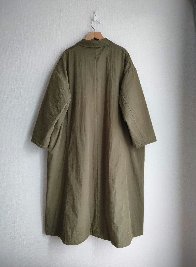 美品 ビアズリー シンプルビックコート カーキ