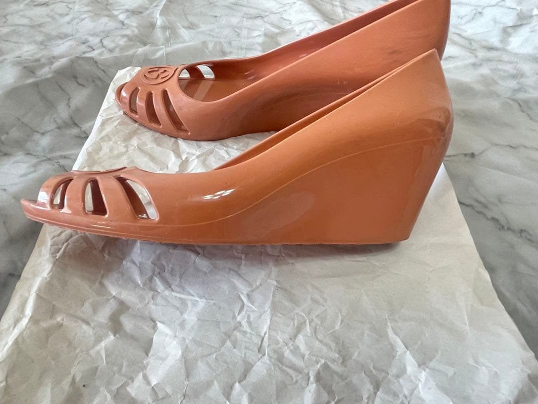 GUCCI ラバーレインシューズ　ピンクべージュ　ウェッジソール　25cm