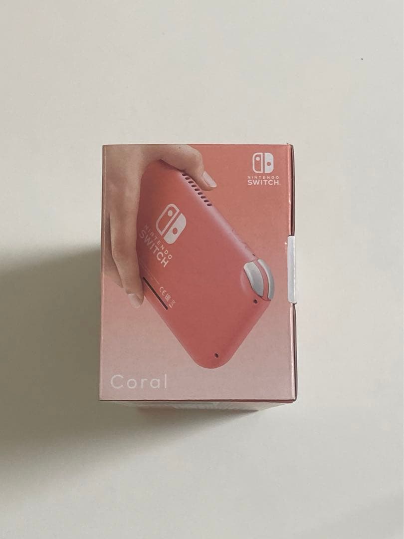 Nintendo Switch Lite コーラル
