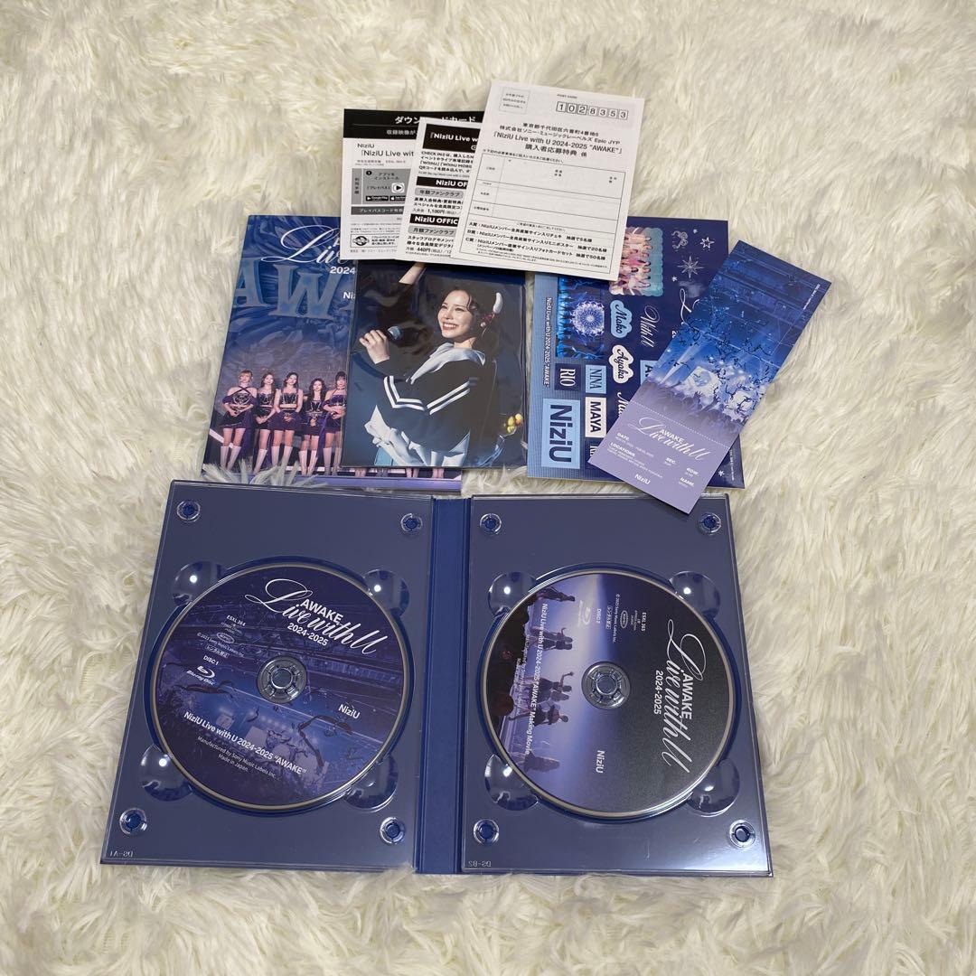 NiziU ライブ　DVD Blu-ray AWAKE 完全生産限定盤