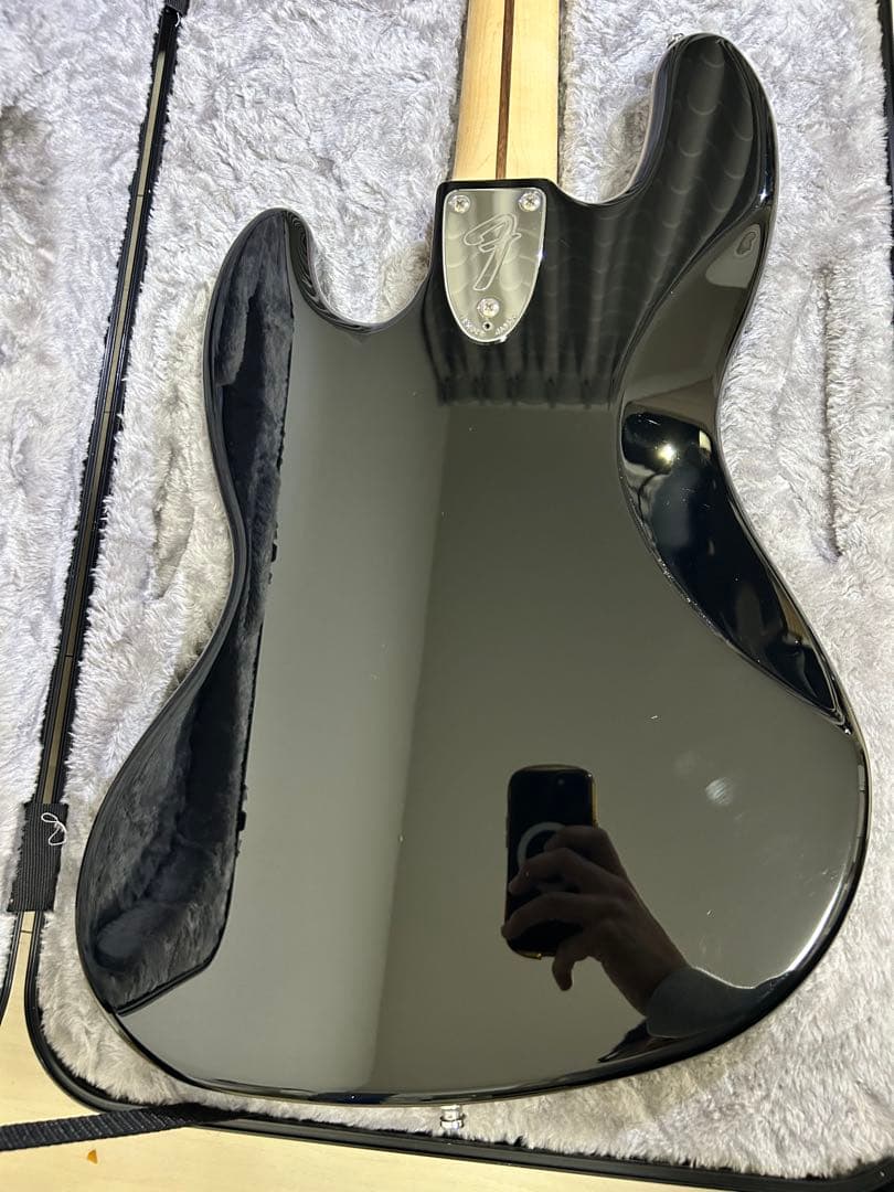 Fender 限定品Traditional 70s Jazz Bass