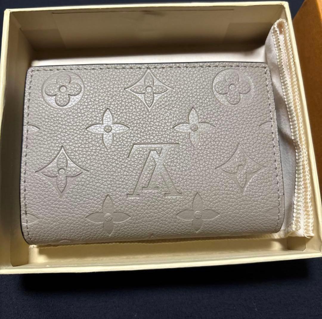 Louis Vuitton 二つ折り財布