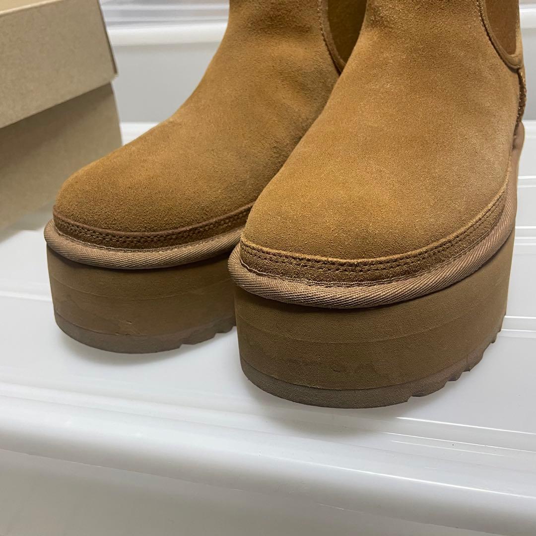 【店舗購入の正規品】NEUMEL PLATFORM CHELSEA UGG 厚底