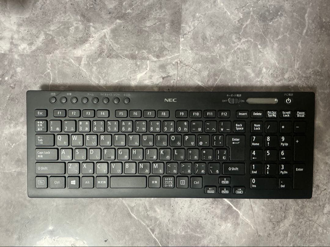 美品 NEC corei7 一体型 第8世代 新品NVMeSSD キーボード付き