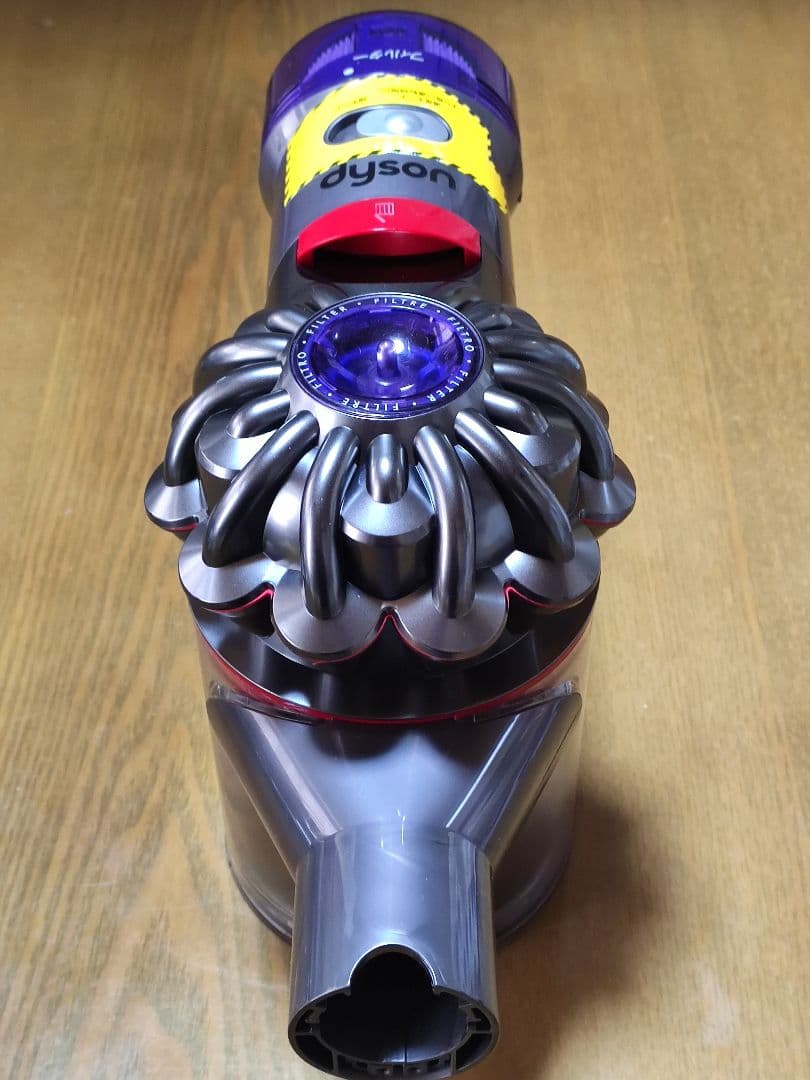 ダイソンV8SV10K掃除機 完全分解清掃済み 動作品 純正バッテリー2つセット