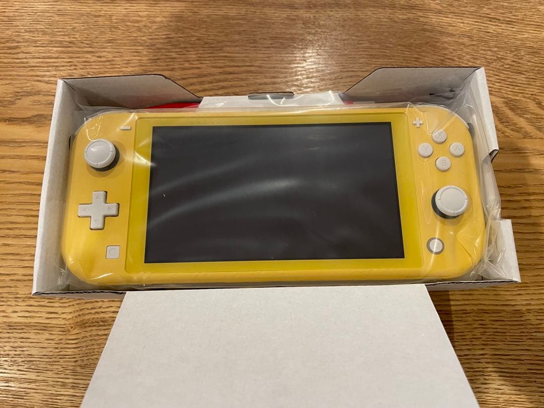 Nintendo Switch Lite イエロー 新品未使用