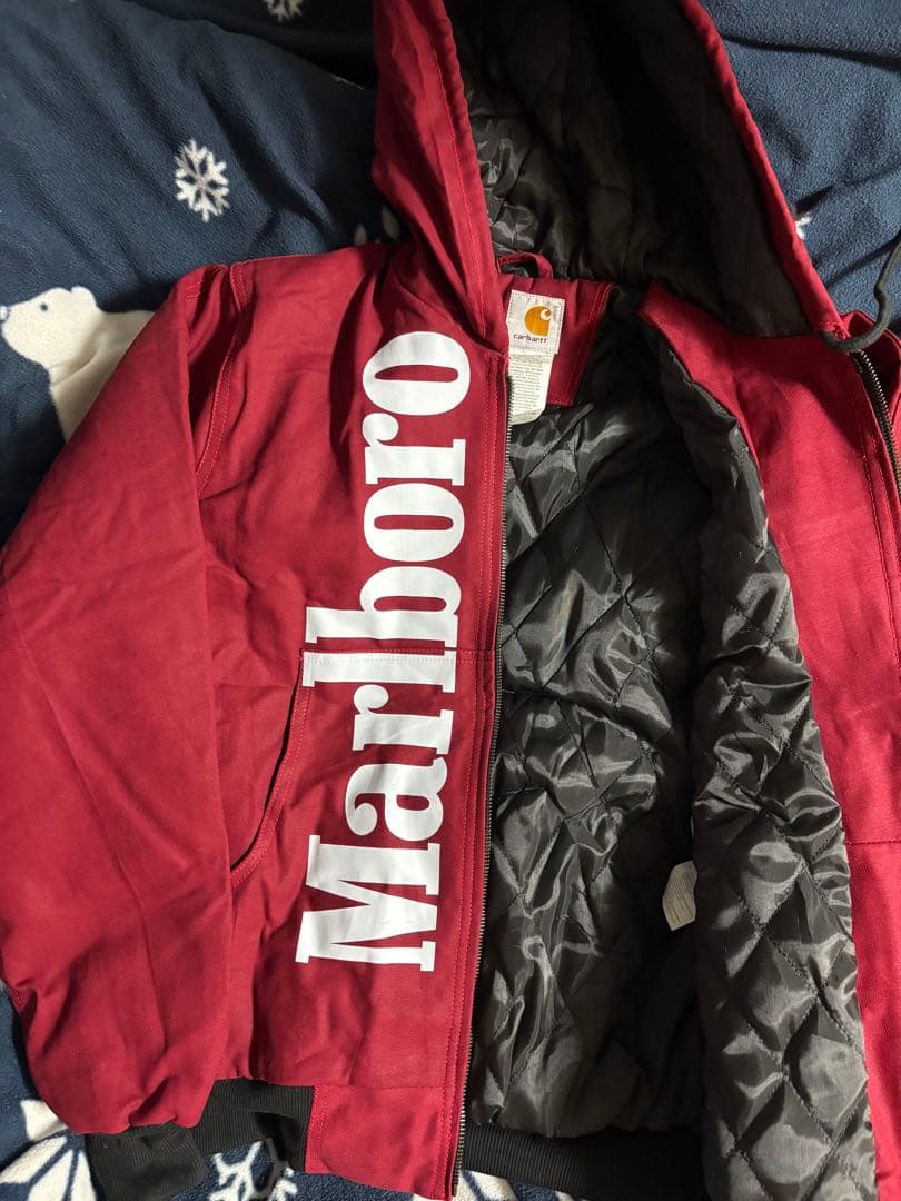 Carhartt × Marlboroアクティブジャケット リワーク レッド