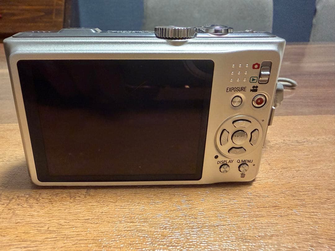 Panasonic DMC-TZ10 コンパクトデジタルカメラ
