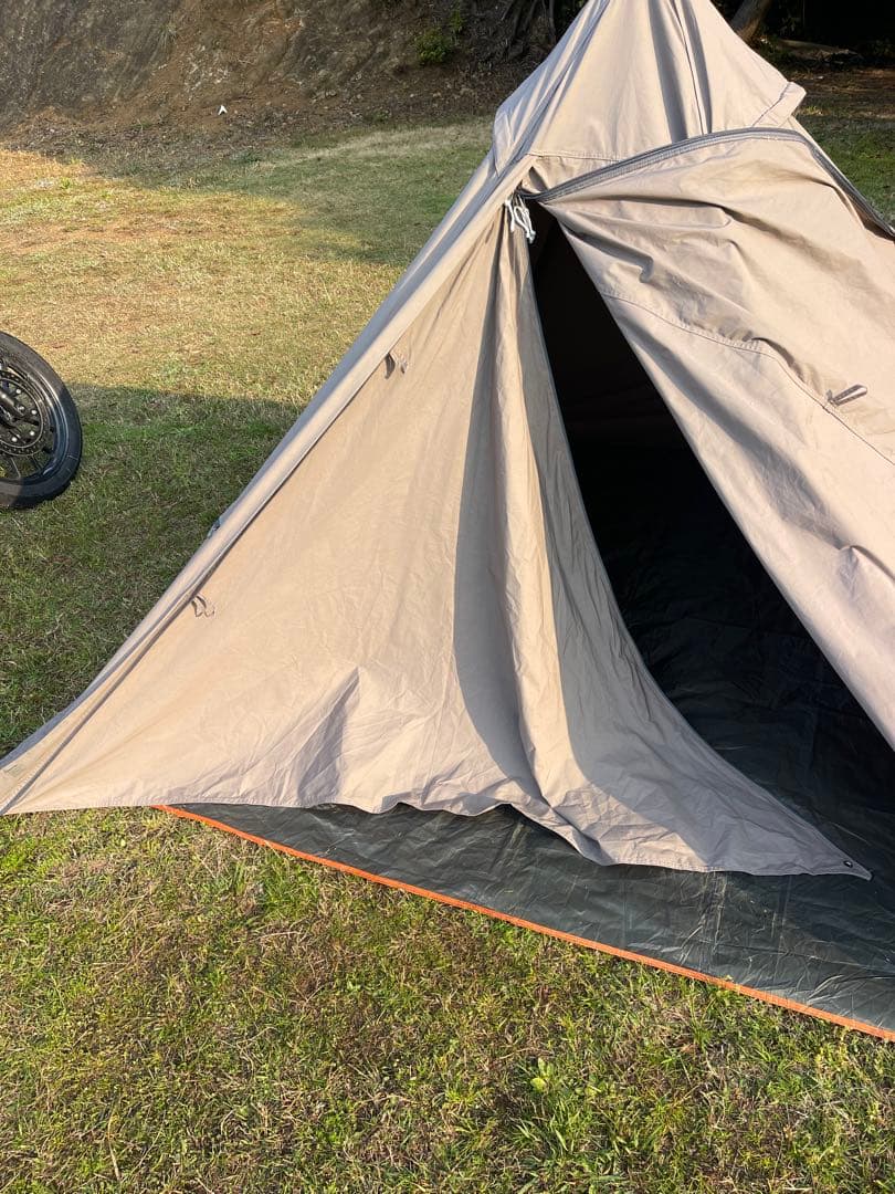 ⭐︎ ホールアース　アースピノマッド　テント　　※フロントウォール