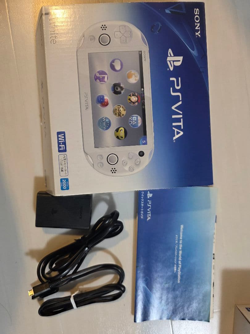 nikuniko838様专用 psvita 2000 箱3点