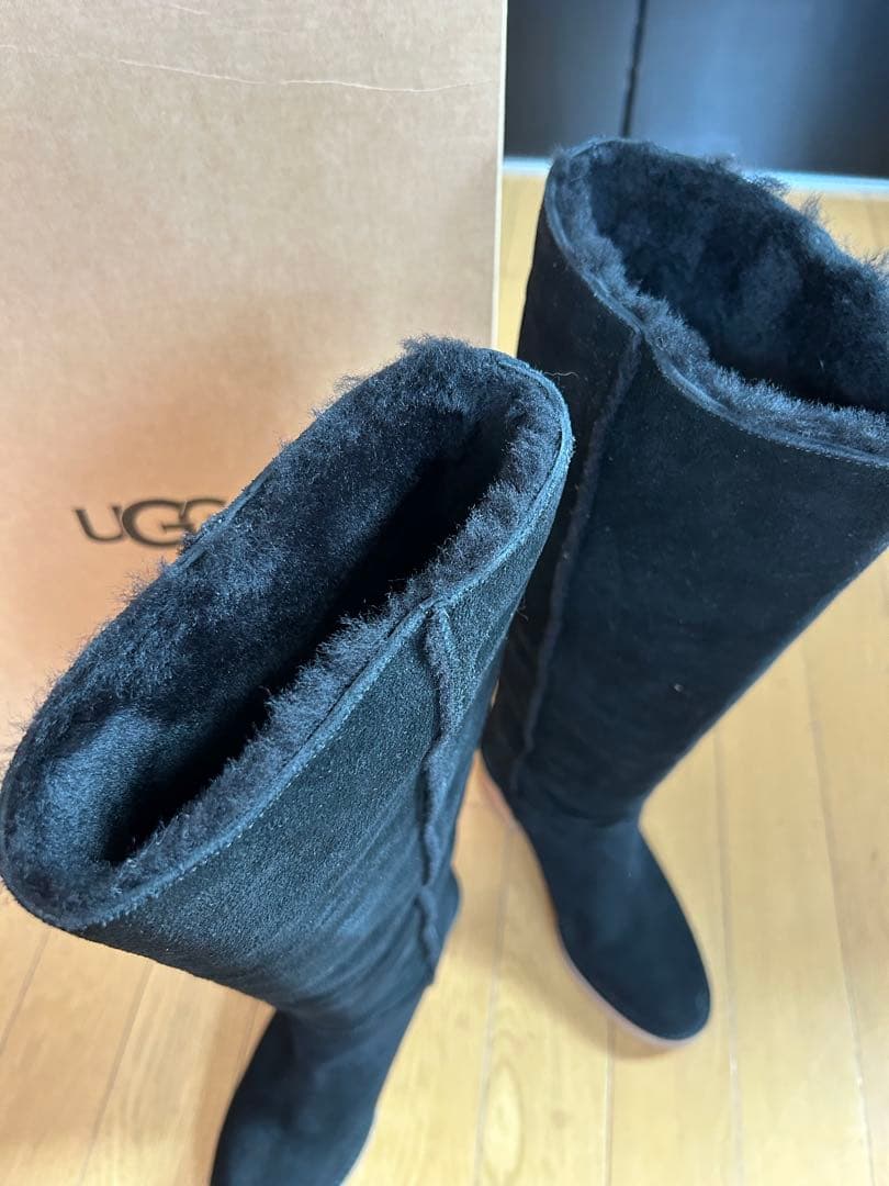 【☆しぇりー☆秘密のガーデン( *´艸｀) 】UGG ムートン ロングブーツ