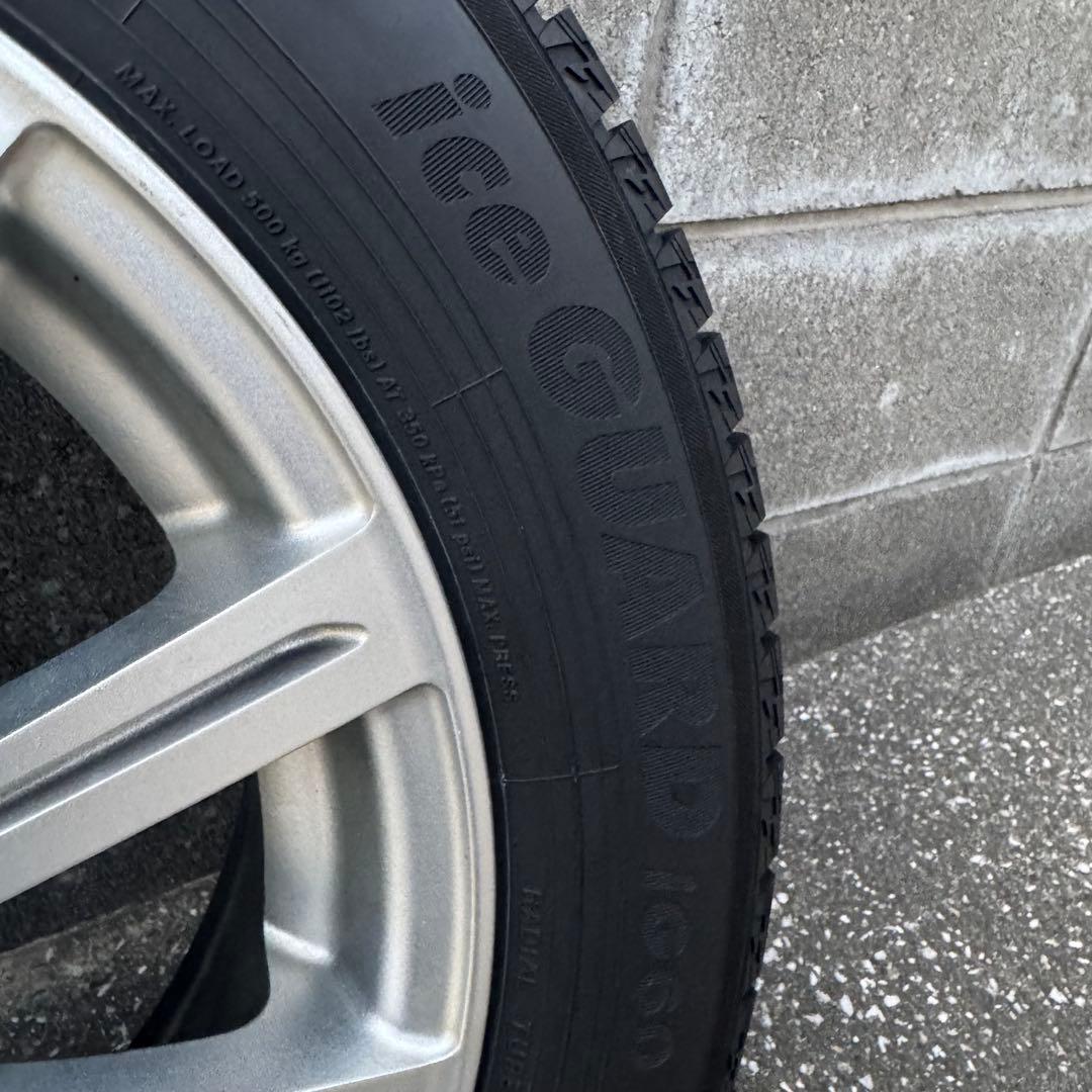 24年製造175/65R15スタッドレスタイヤ アルミホイール4本セット アクア