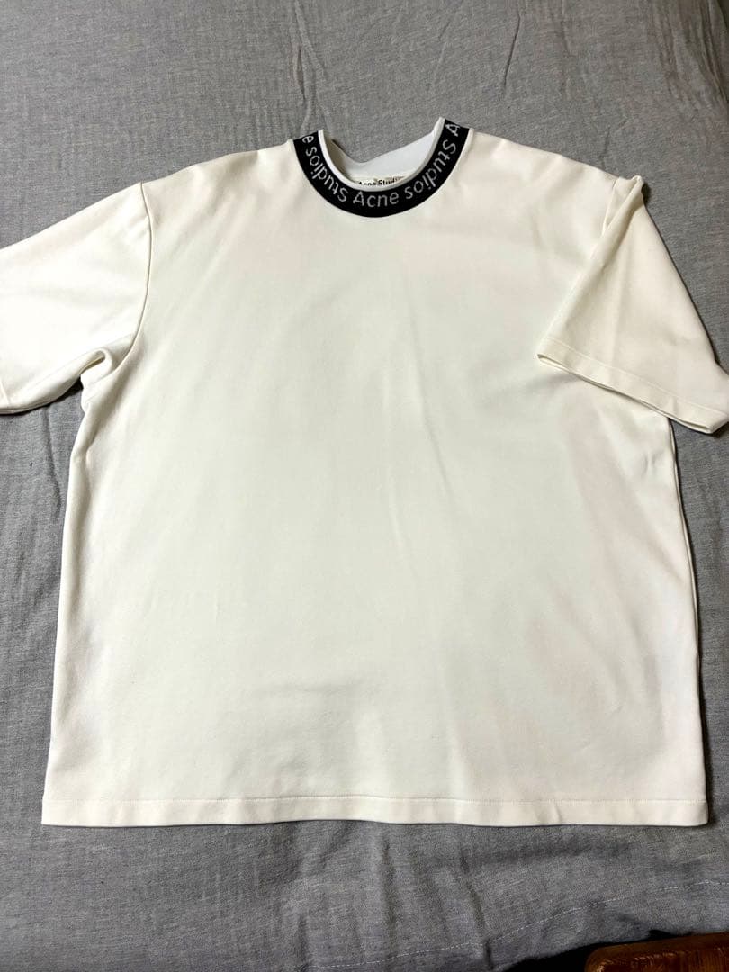 KURO　美品✨Acne Studios ロゴリブクルーネックＴ